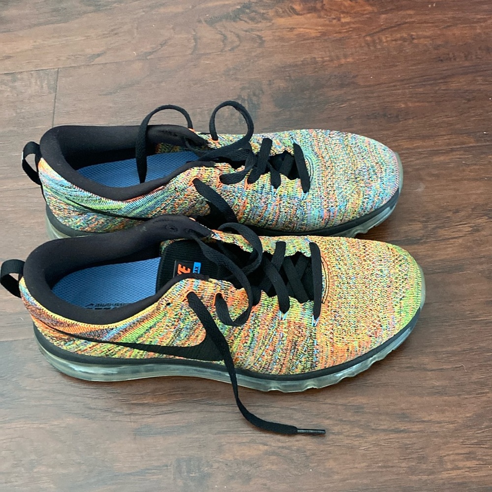 Men’s Nike size 10